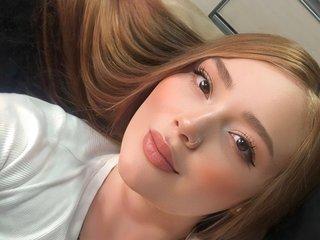 Alana_Velvet