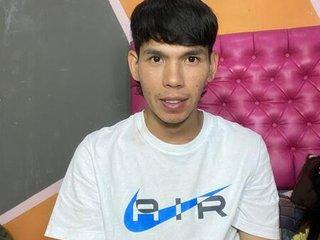 AlexxWhite