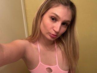 AlyssaMaeXO