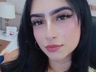 CHLOExWALK