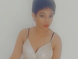 CurvyCloe27