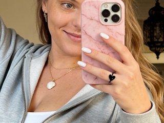 CuteyyCassieXox