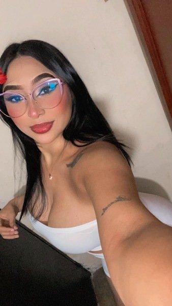 Dalilahot33