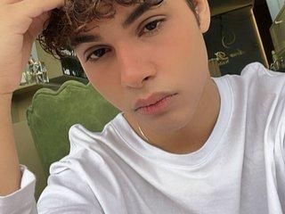 Dani_angels