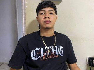 Dominic_20cm