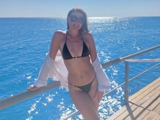 ElllyHot