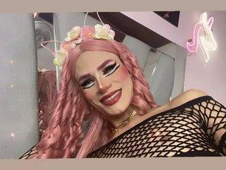 Erika_Hills
