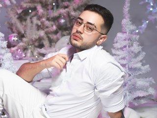 Ethan_Greys
