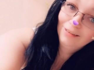 HORNYWIFEMILA