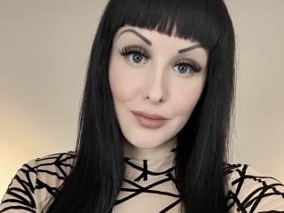 HollyHardy