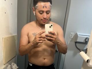 Hornyguy098