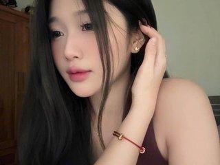 Jolie039