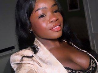 LovelyMonicax
