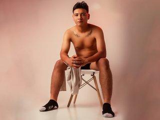 Max_Brownn