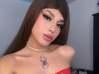 Mia_Bloon21