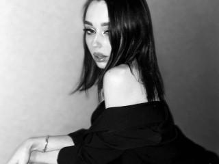 Mila_Eighteen
