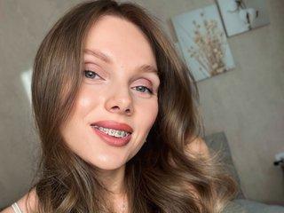 Mila_ShyAndSweet