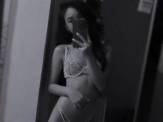 PETITENICHOLE