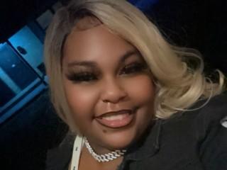 PrettyTee