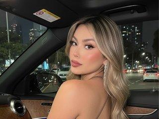 SalomeBlonde
