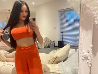 SexyNaughtyLara