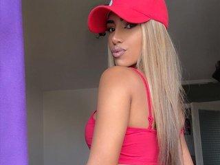 SweetLaraa