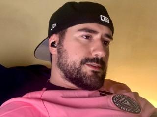 Theo_Ravi