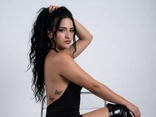 TianaPaez18