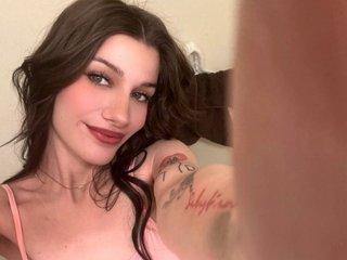 bellabrattcamz