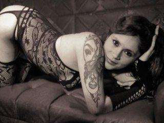 camila_dark