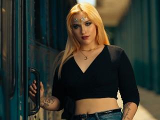 julianeemore