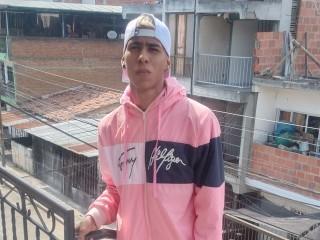 latinohot_maxxx