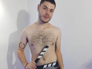 logan_y