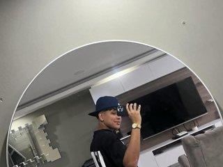 louis_sand