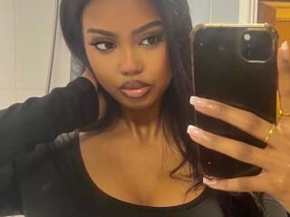 yasminedoll