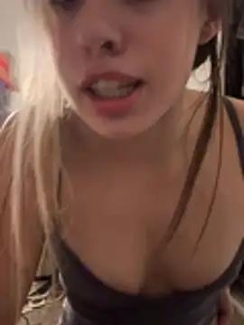 1800LuckieGirl