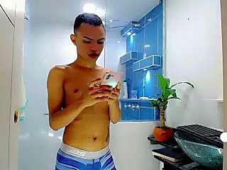 ALAN_DILAN_HOT