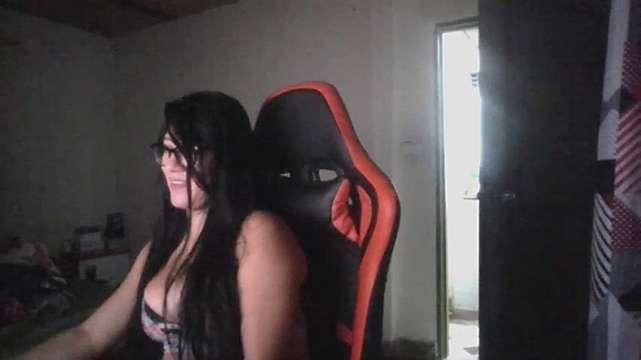 ANABELLAKISS