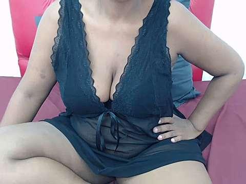 AREOLAQUEENxx
