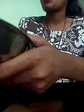 Aaisha-16