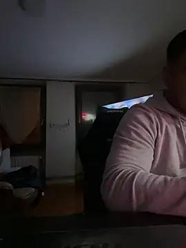 Aaron_hot_2454