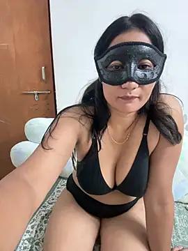 Akshay_Arpita