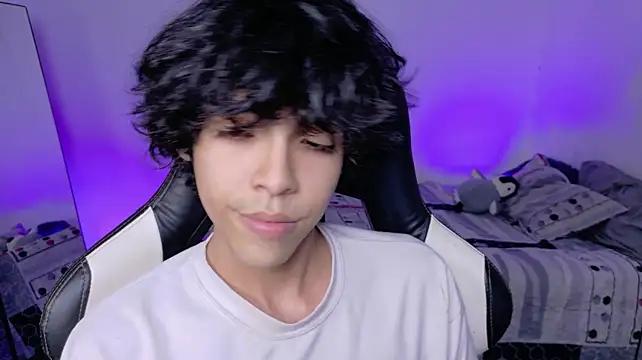 Alan26_