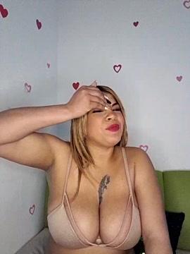 AlejaBoobs