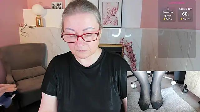 Alexandra_Kind