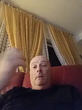 Alexis_Bull