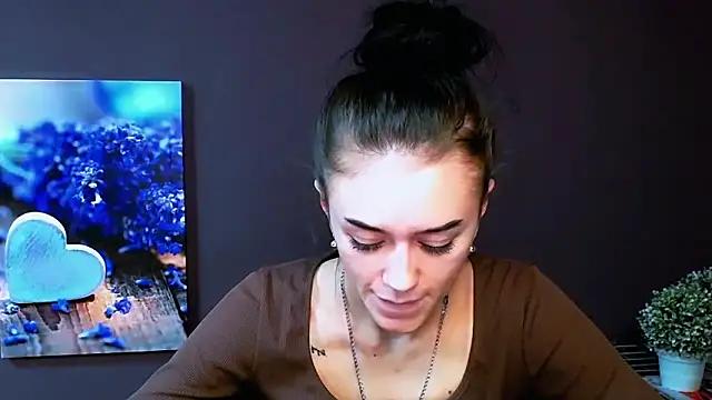 AlisiaKiss_