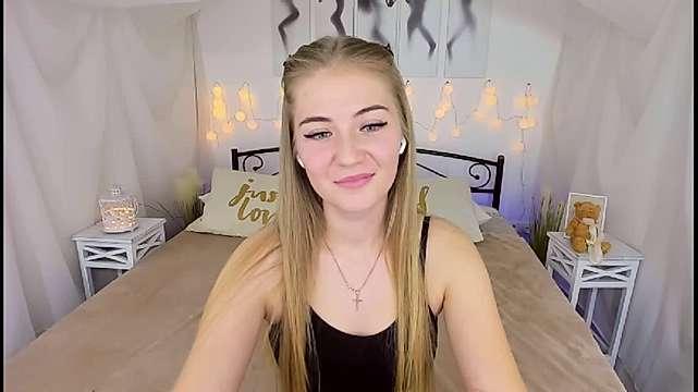Amanda_Stone
