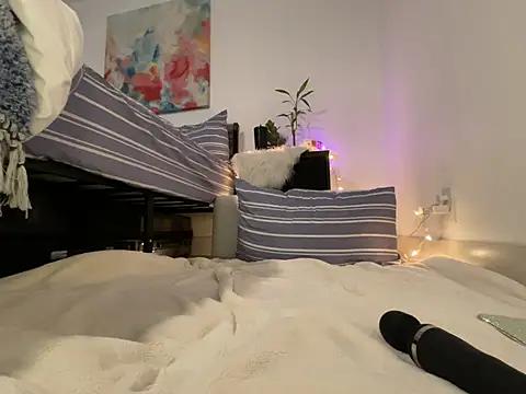 Anadia_Starr