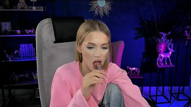 AngelaHolmes